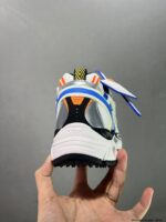 OFF WHITE Be right Back 01 – Image 3