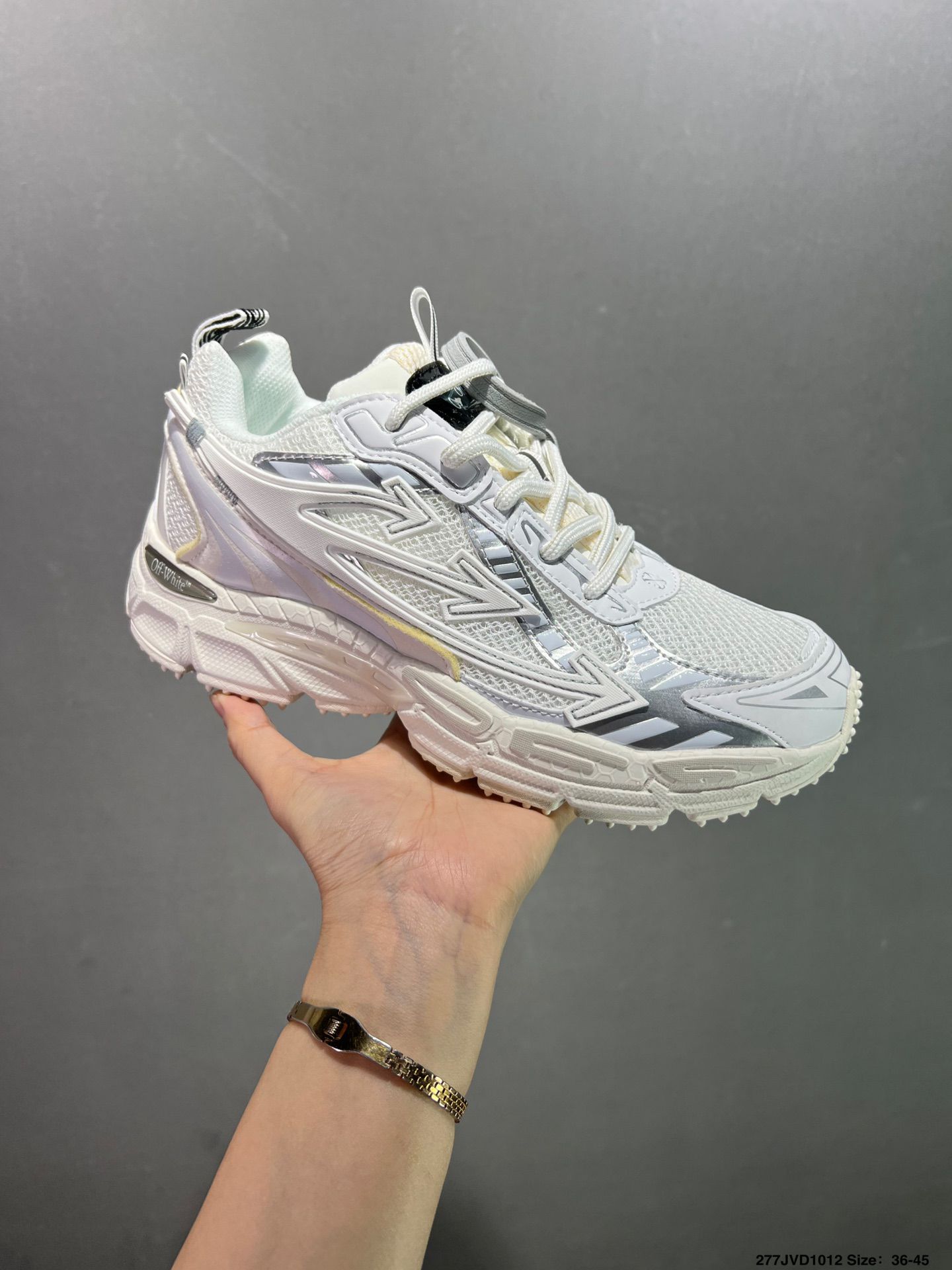 PHOTO-2025-08-24-03-36-49 2 OFF WHITE Be right Back 02 – Image 1