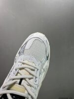 OFF WHITE Be right Back 02 – Image 5