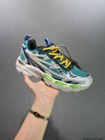 OFF WHITE Be right Back 03