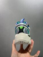 OFF WHITE Be right Back 03 – Image 4