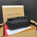 LV Steamer Messenger – Image 5