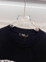 TSHIRT RED EYES BLACK – Image 2