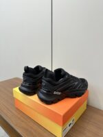 DI0R B44 BLACK – Image 8