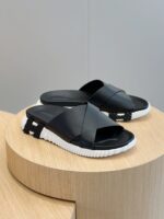 H SLIPPERS B&W – Image 2