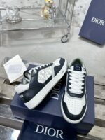 D b27 Bw – Image 3