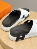 H CLKT WB – Image 2